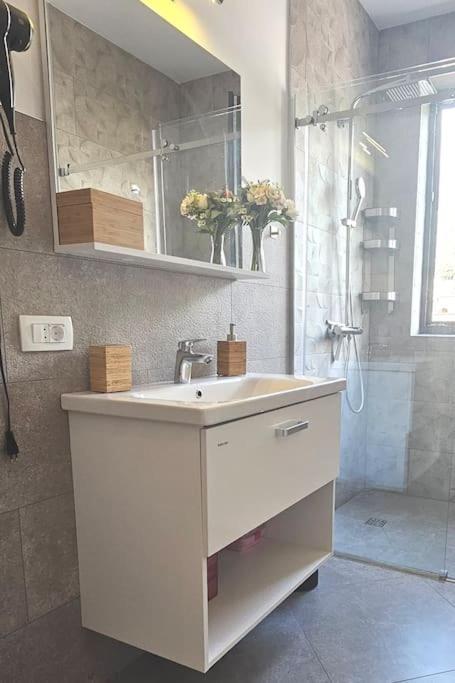 Modern Top Floor Sea View 3Br With Pools, Spa & Fitness Бечичі Екстер'єр фото